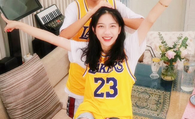 无套爆 操啦 啦队制 服小 姐 姐 淫 语抽 插嫩 穴 淫 荡浪 叫 骑 乘内 射